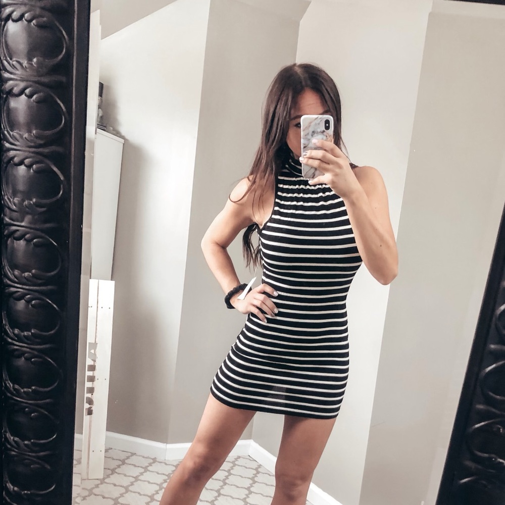 dress/top - Picture 2 of 3